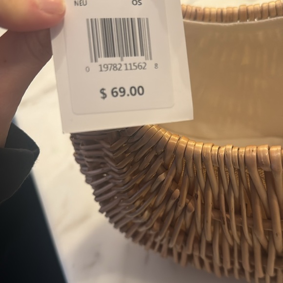 Straw Bag - Picture 5 of 6